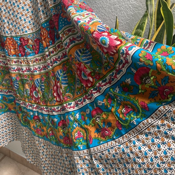 Beautiful Fiesta skirt. - Picture 3 of 5
